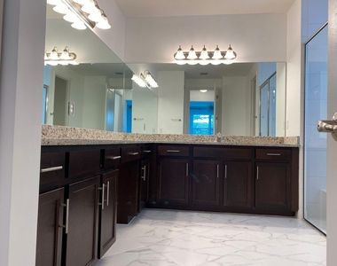 12049 Sw Jasper Lake Way - Photo Thumbnail 13