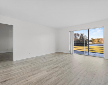 8205 Nw 61st Street - Photo Thumbnail 14