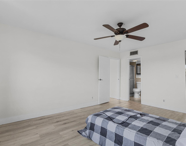 8205 Nw 61st Street - Photo Thumbnail 19