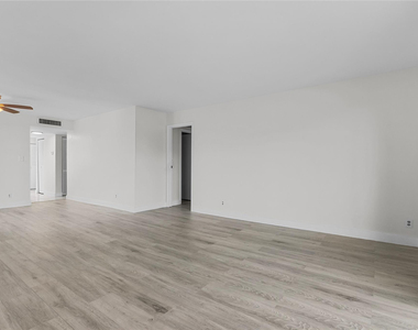 8205 Nw 61st Street - Photo Thumbnail 15