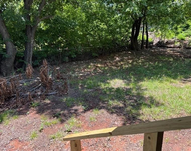 908 Ne 31st Street - Photo Thumbnail 11