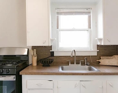 2415 Linn Avenue - Photo Thumbnail 7