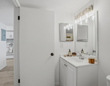 8296 Nw 24th Street - Photo Thumbnail 18