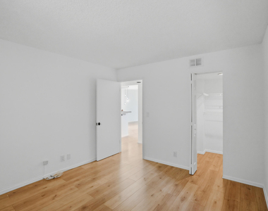 8296 Nw 24th Street - Photo Thumbnail 4