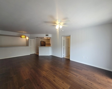 4163 N Haverhill Road - Photo Thumbnail 4
