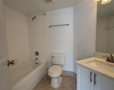 4163 N Haverhill Road - Photo Thumbnail 7