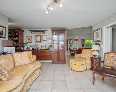 7678 Solimar Circle - Photo Thumbnail 9