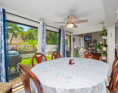 7678 Solimar Circle - Photo Thumbnail 15