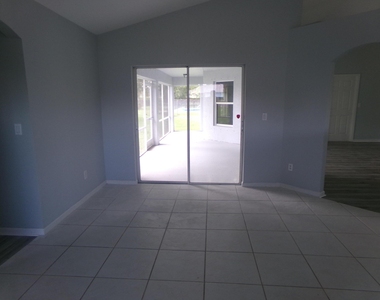 502 Sw Souris Avenue - Photo Thumbnail 7