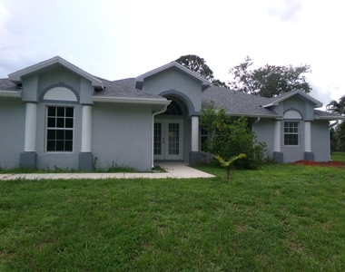 502 Sw Souris Avenue - Photo Thumbnail 1
