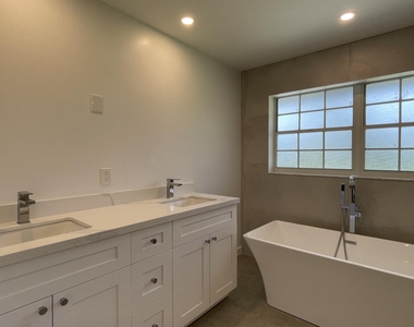 17548 32nd Lane N - Photo Thumbnail 18