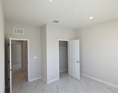 10579 Sw Vasari Way - Photo Thumbnail 32