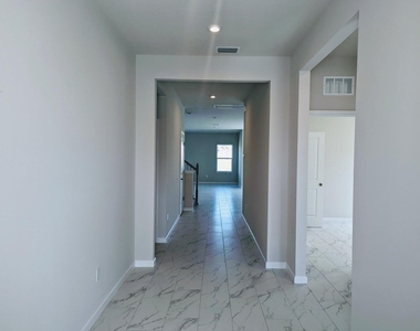 10579 Sw Vasari Way - Photo Thumbnail 34