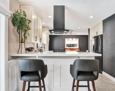 1430 Ne 57th Street - Photo Thumbnail 10