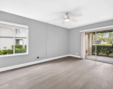 6495 Chasewood Drive - Photo Thumbnail 10