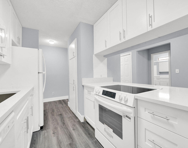 2319 N Congress Avenue - Photo Thumbnail 10