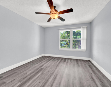 2319 N Congress Avenue - Photo Thumbnail 13