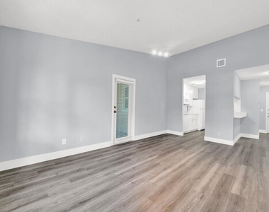 2319 N Congress Avenue - Photo Thumbnail 6