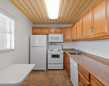 2515 Ne 2nd Court - Photo Thumbnail 9