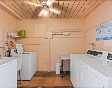 2515 Ne 2nd Court - Photo Thumbnail 5