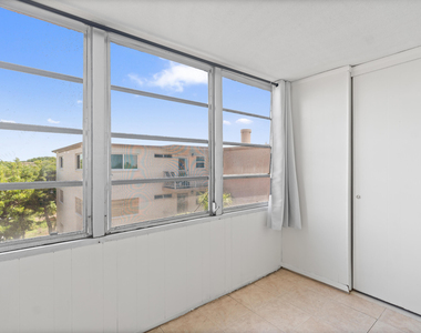 2515 Ne 2nd Court - Photo Thumbnail 13