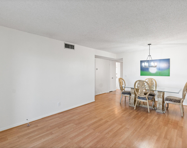 2515 Ne 2nd Court - Photo Thumbnail 17