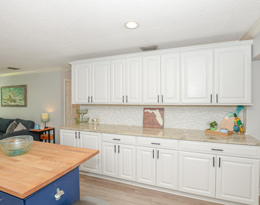 110 Sw Hideaway Place - Photo Thumbnail 9