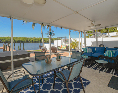 110 Sw Hideaway Place - Photo Thumbnail 23