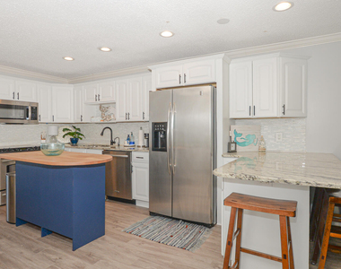 110 Sw Hideaway Place - Photo Thumbnail 6