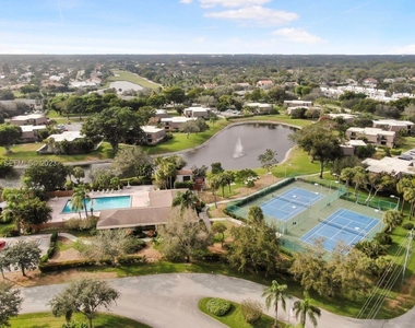 2949 Sw 22nd Circle - Photo Thumbnail 17