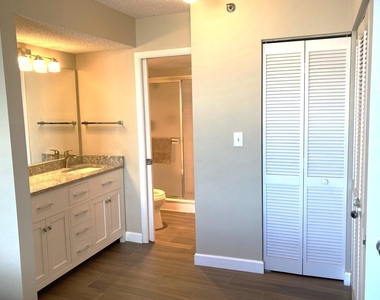 300 Ocean Trail Way - Photo Thumbnail 9