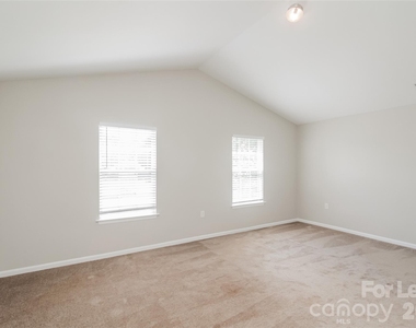 905 River Trail Road - Photo Thumbnail 8