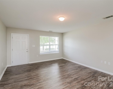 905 River Trail Road - Photo Thumbnail 10