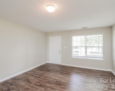 905 River Trail Road - Photo Thumbnail 11