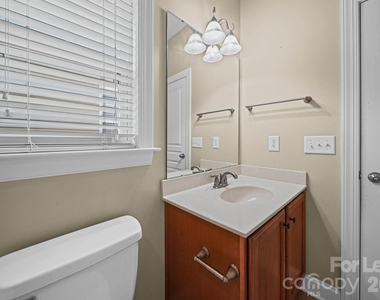3405 Bidwell Avenue - Photo Thumbnail 22