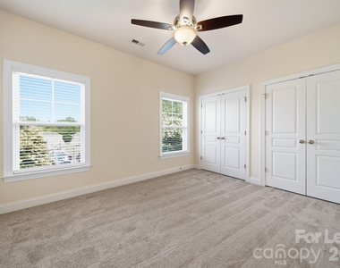 3405 Bidwell Avenue - Photo Thumbnail 35