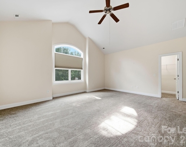 3405 Bidwell Avenue - Photo Thumbnail 26