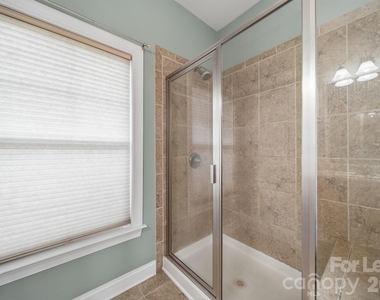 3405 Bidwell Avenue - Photo Thumbnail 30