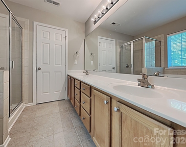 1909 Thorn Crest Drive - Photo Thumbnail 9