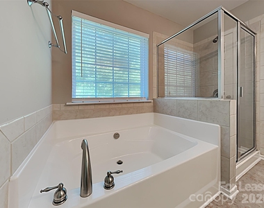 1909 Thorn Crest Drive - Photo Thumbnail 10