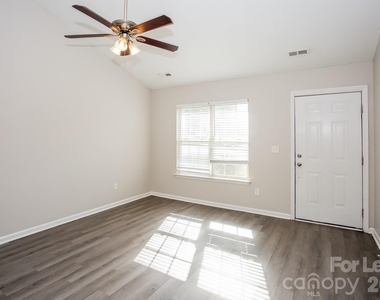 5429 Morning Breeze Lane - Photo Thumbnail 4