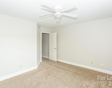 5525 Hammermill Drive - Photo Thumbnail 12