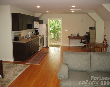 3041 Park Road - Photo Thumbnail 5