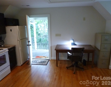 3041 Park Road - Photo Thumbnail 6