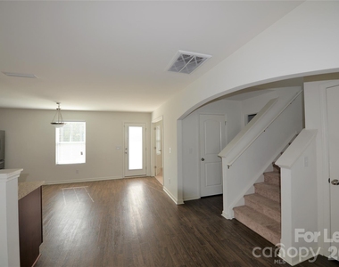9527 Hanberry Boulevard - Photo Thumbnail 7