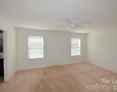 9527 Hanberry Boulevard - Photo Thumbnail 10