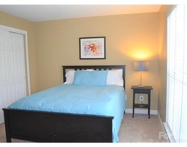 1313 Torrence Circle - Photo Thumbnail 12