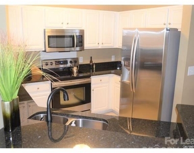 1313 Torrence Circle - Photo Thumbnail 6