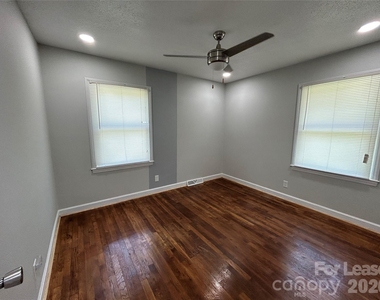 5006 Myers Road - Photo Thumbnail 5