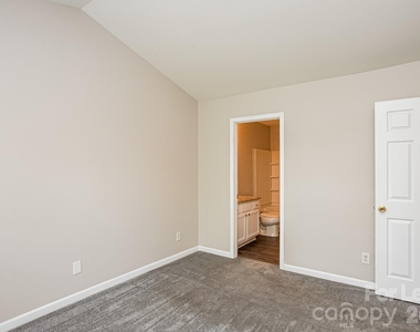 1418 Peach Park Lane - Photo Thumbnail 12